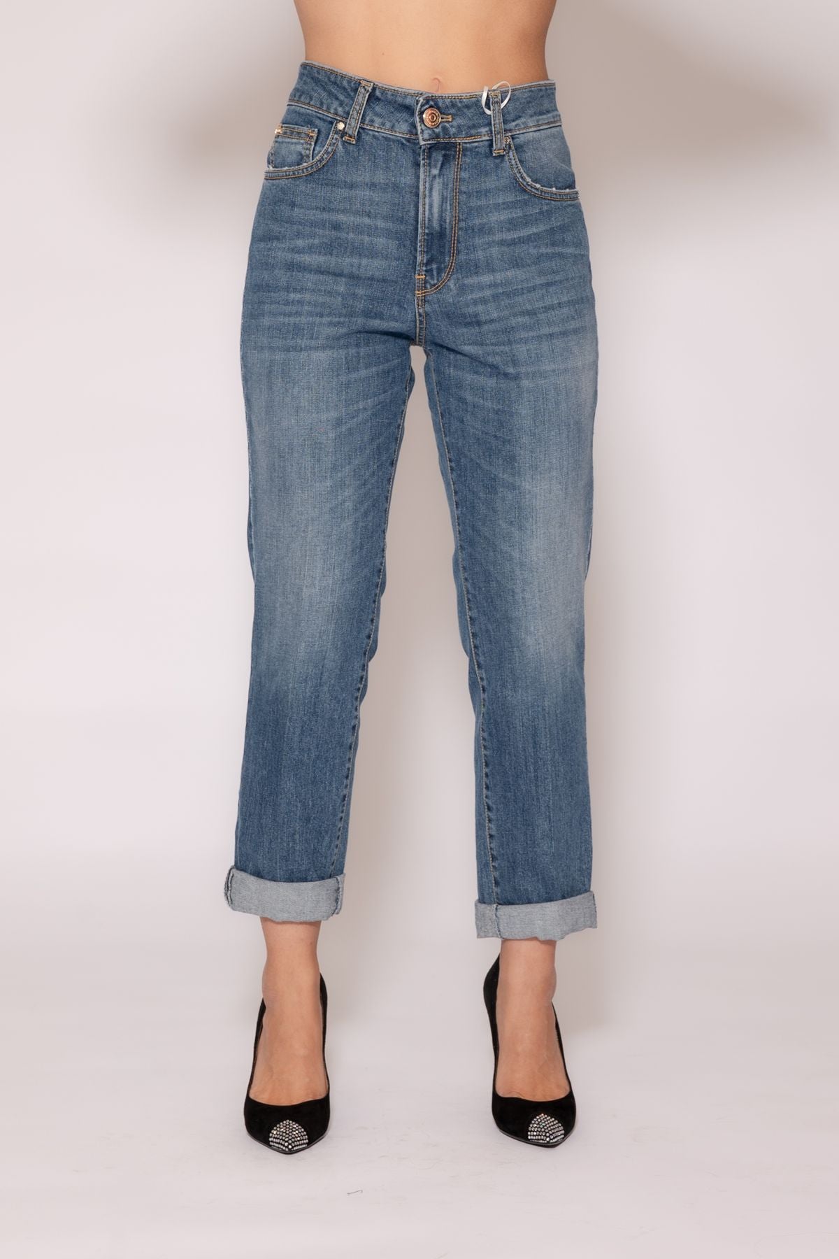 grants - jeans - KOCCA